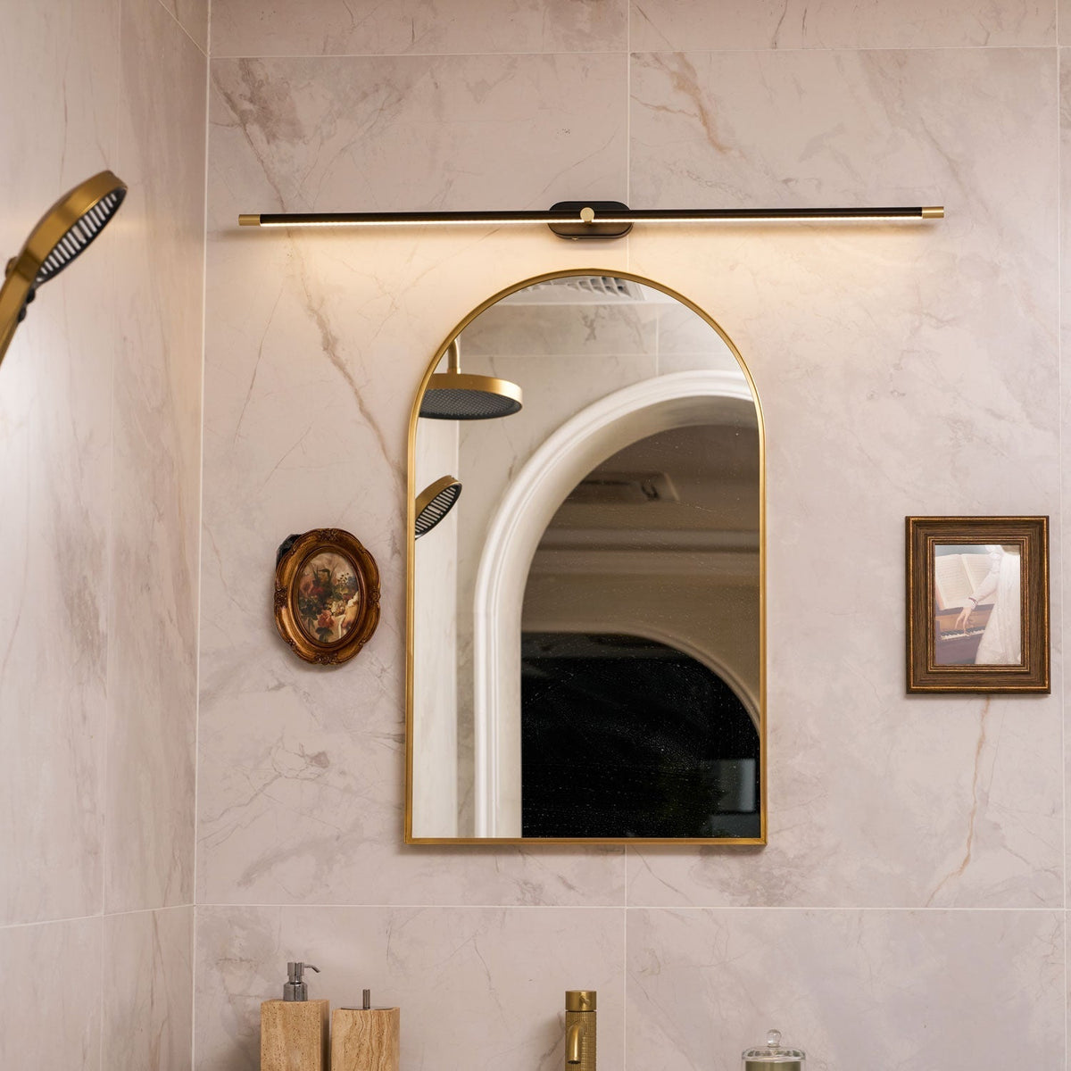 Viraaielle wandlamp