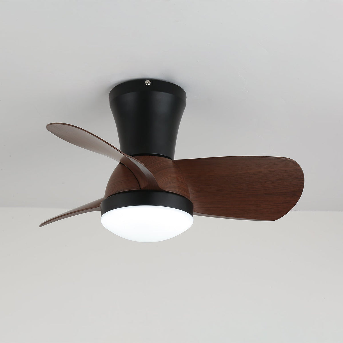 Aldaira Moderne plafondventilator met verlichting van walnoothout