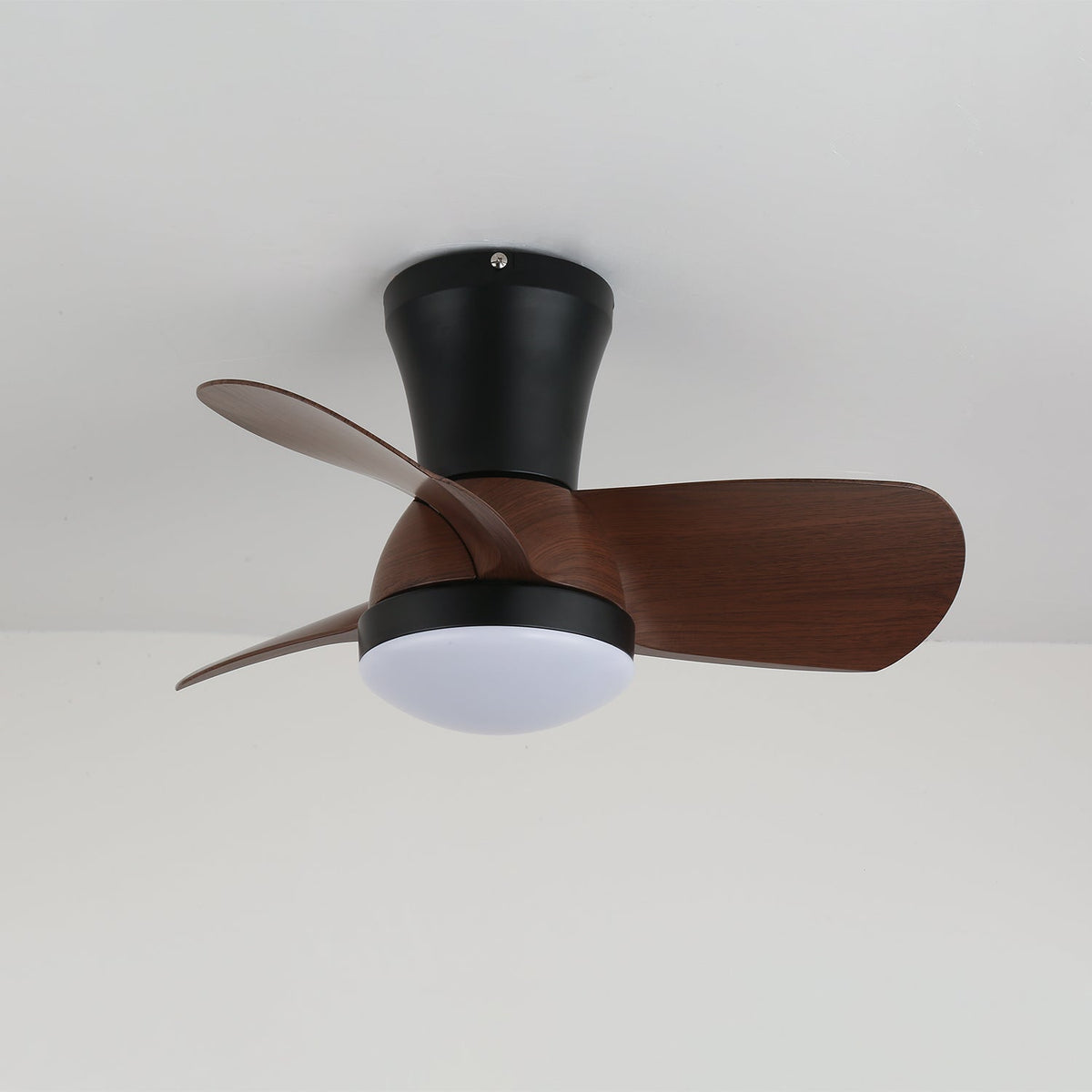 Aldaira Moderne plafondventilator met verlichting van walnoothout