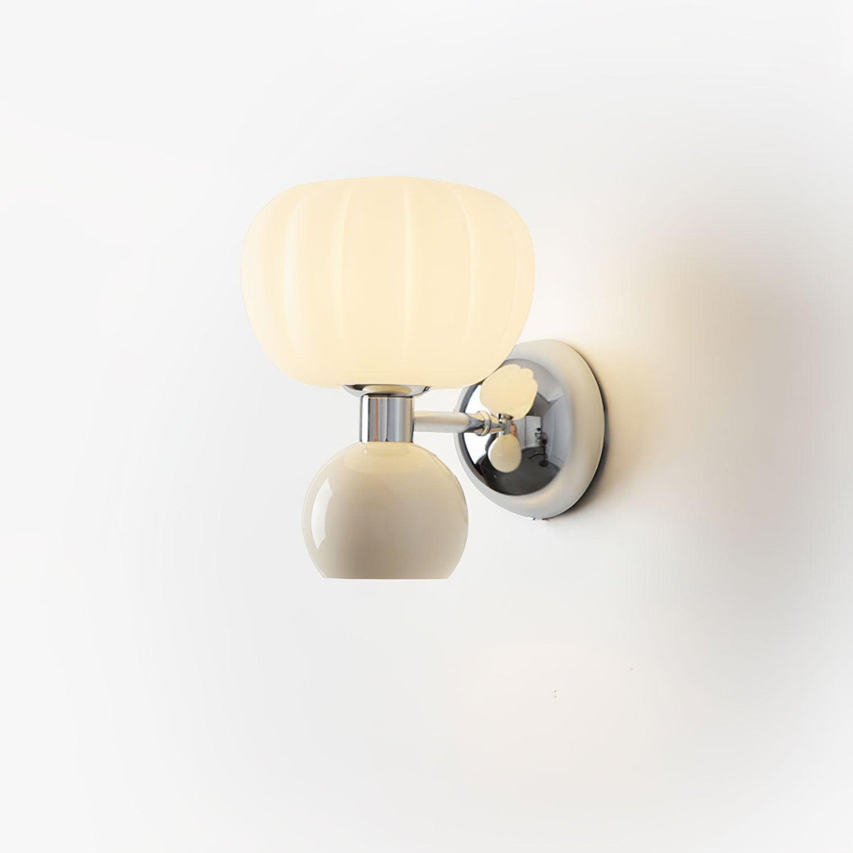 Jorvin Noordse kunstzinnige wandlamp van crèmekleurige kunststof