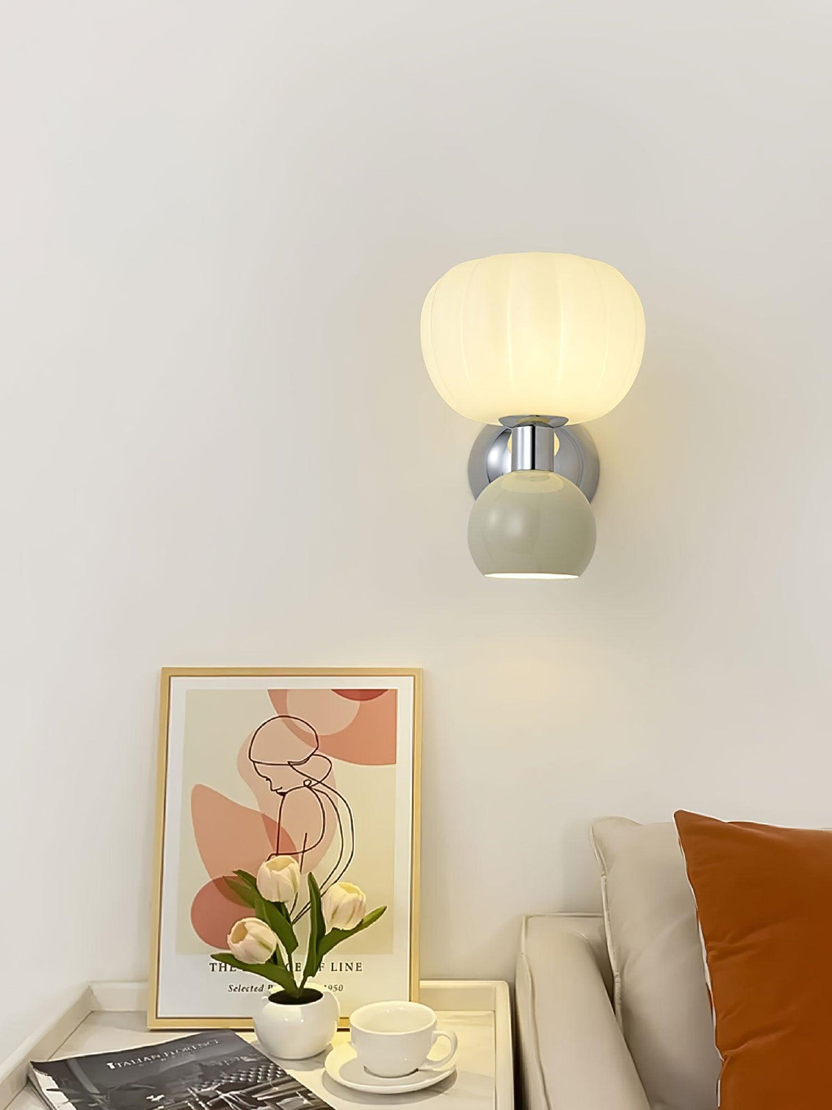 Jorvin Noordse kunstzinnige wandlamp van crèmekleurige kunststof