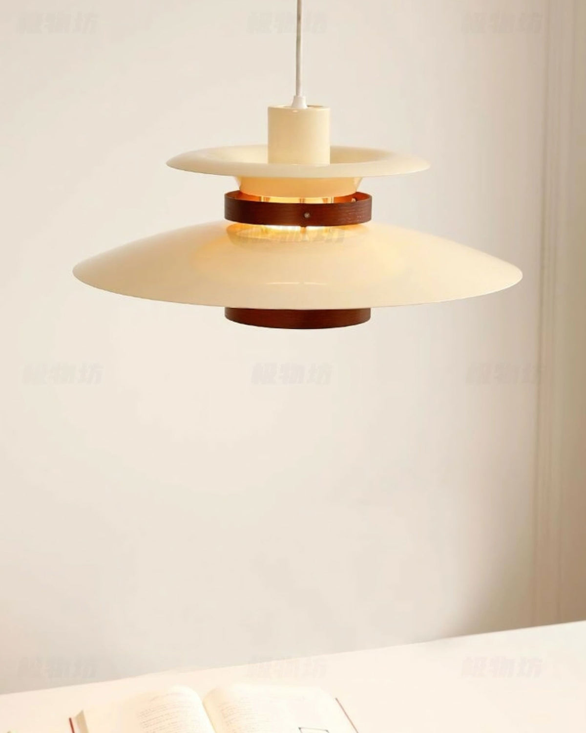 Sylelenne hanglamp van hout en staal