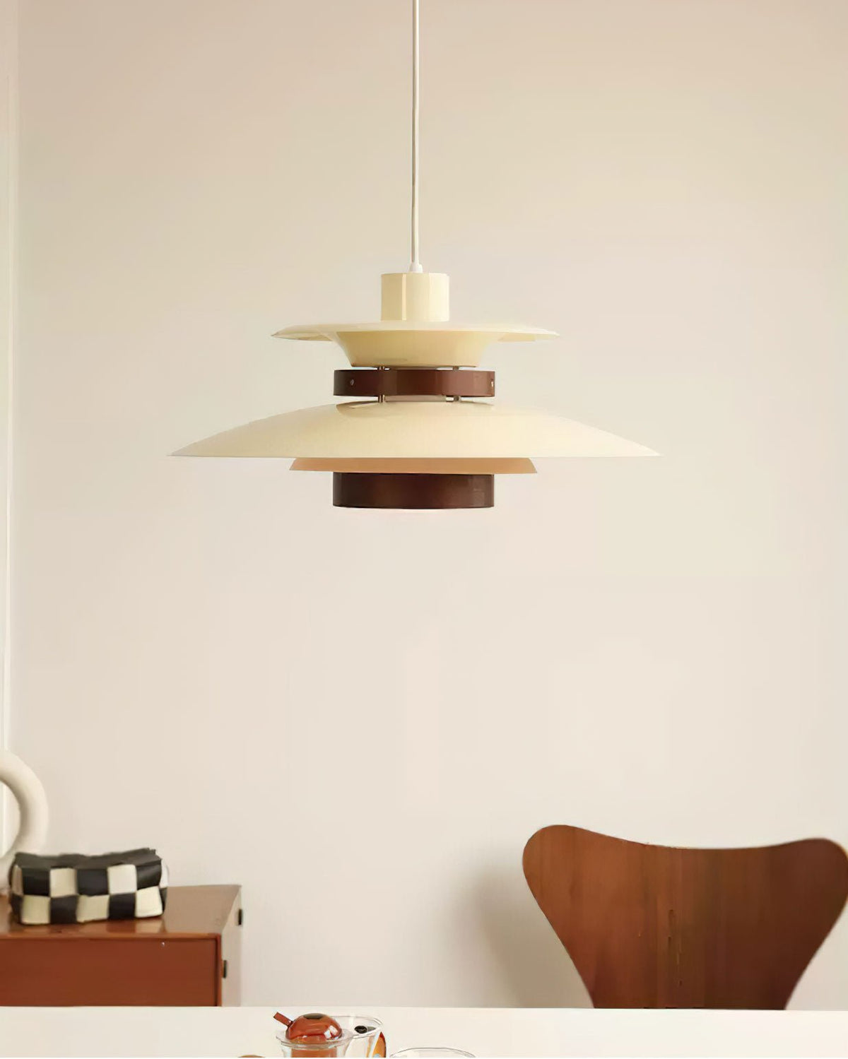 Xyla hanglamp van hout met gelagen kapje Scandinavisch voor eetkamer