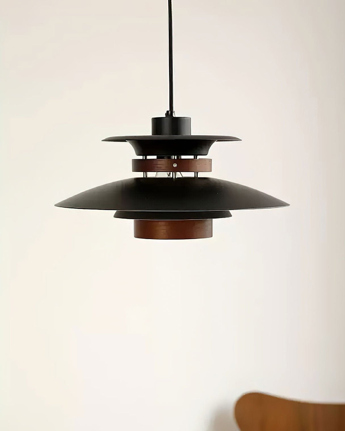 Sylelenne hanglamp van hout en staal