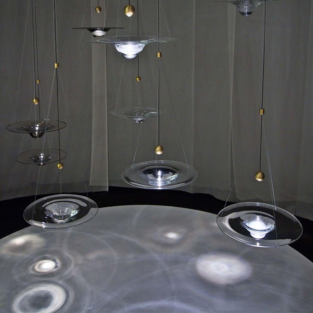 Aurivine hanglamp van messing met minimalistisch ontwerp