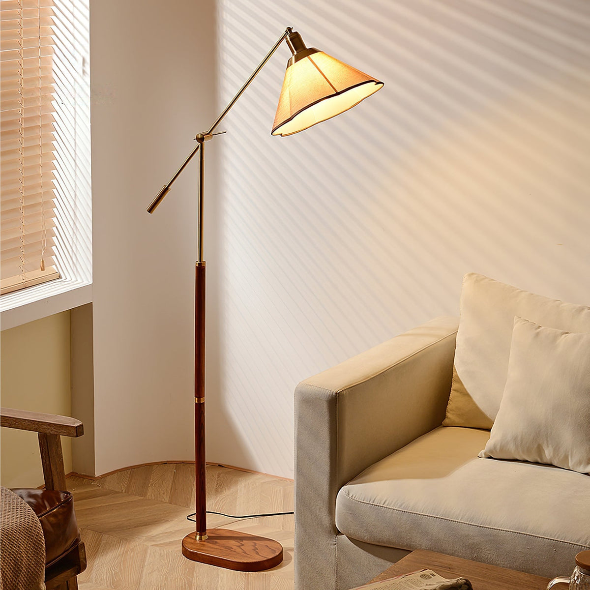 Oreloina vloerlamp goud & walnootkleur