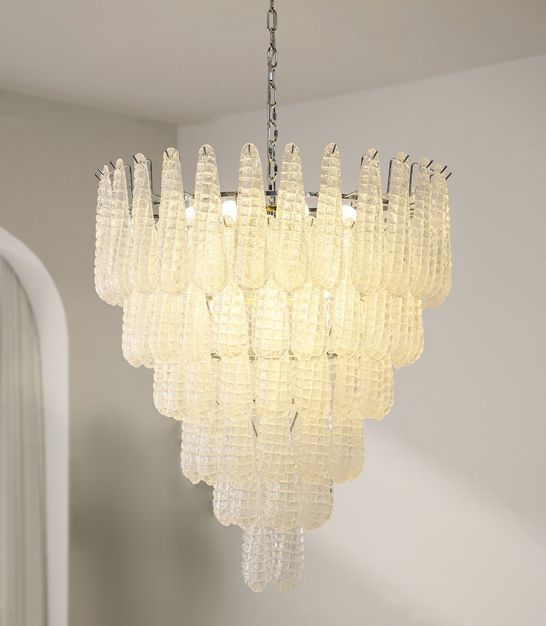 Velerian kroonluchter met textuur in Murano-glas