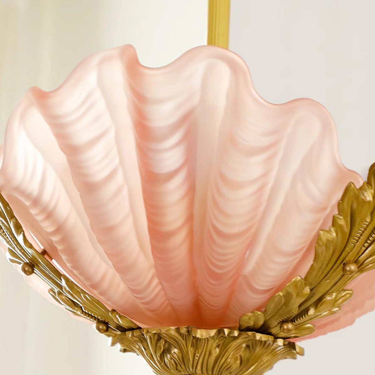 Murano hanglamp roze Murano shell met messing barokke keuken