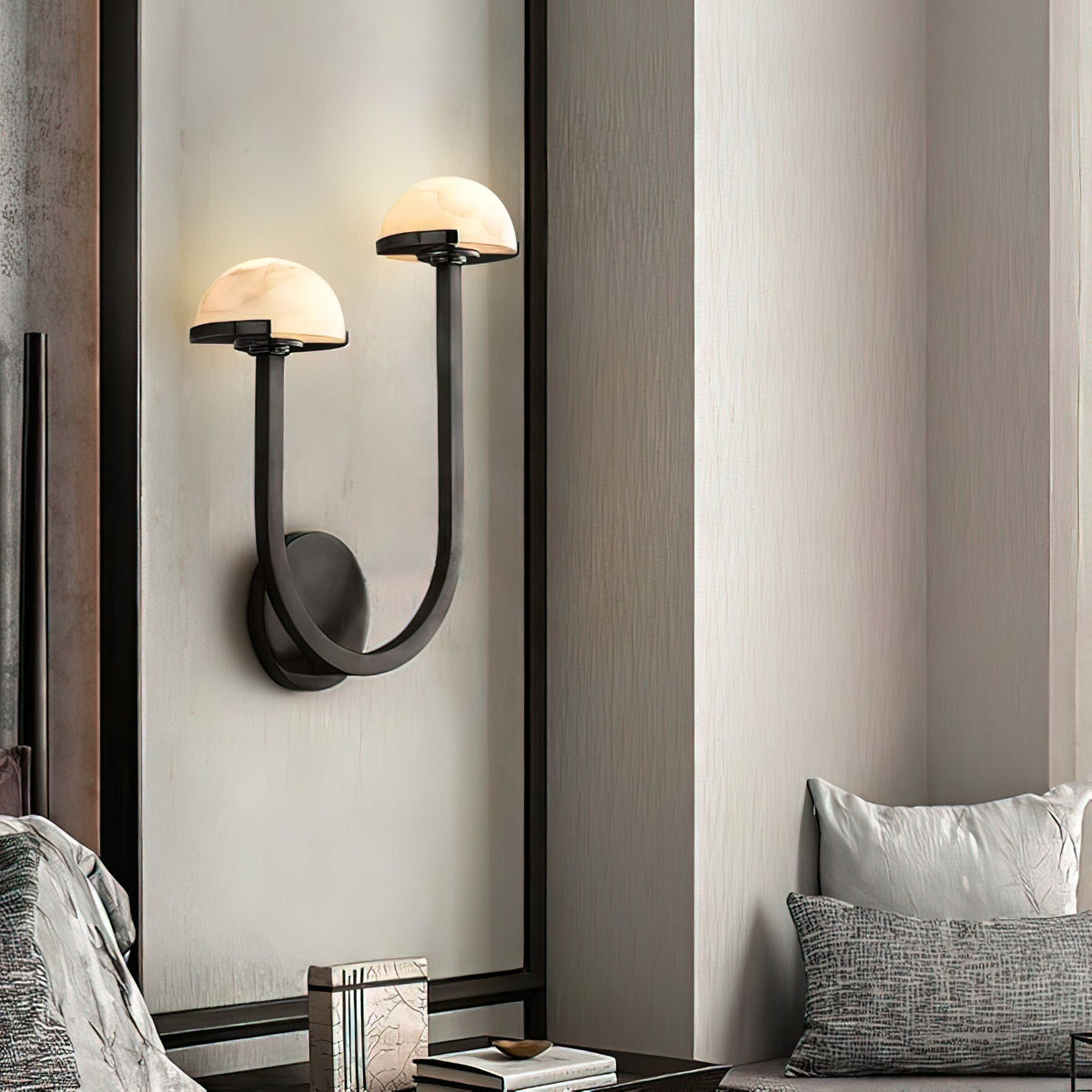 Vitalira dubbele albasten wandlamp met goudkleurige afwerking