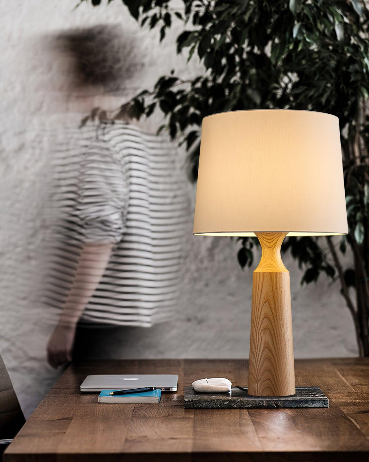 Harry moderne tafellamp van hout