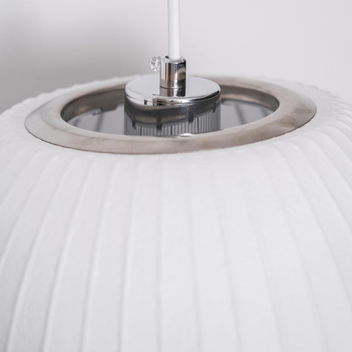 Aldinira wandlamp walnoot bal