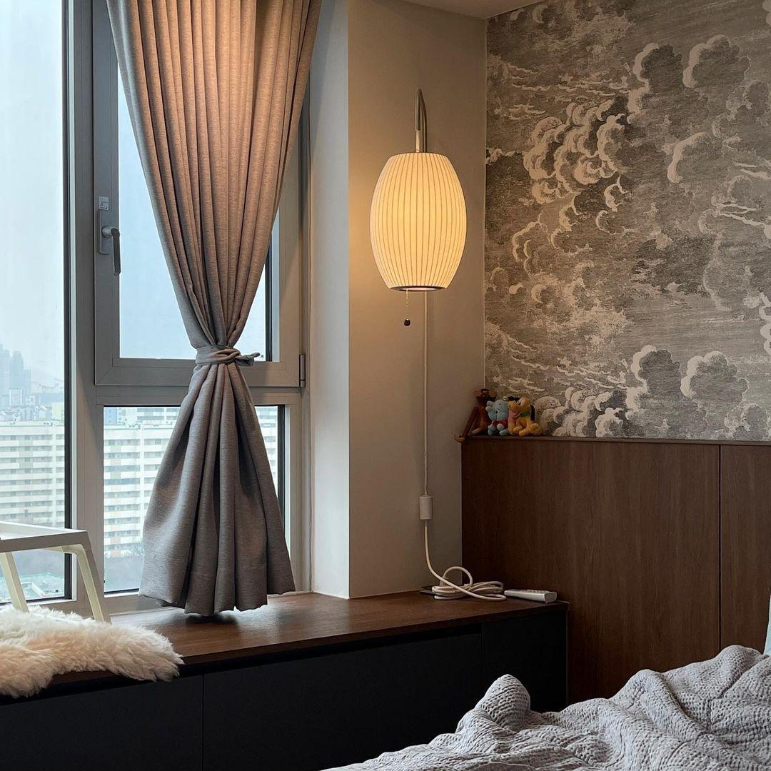 Aldinira wandlamp walnoot bal
