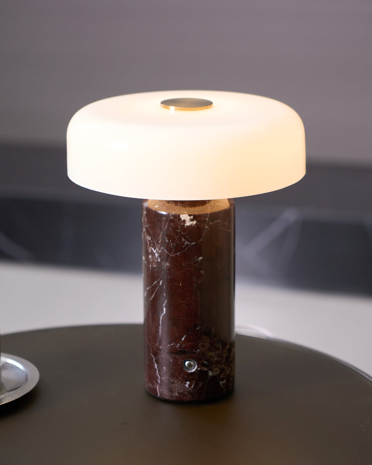 Ryvek moderne tafellamp van marmer