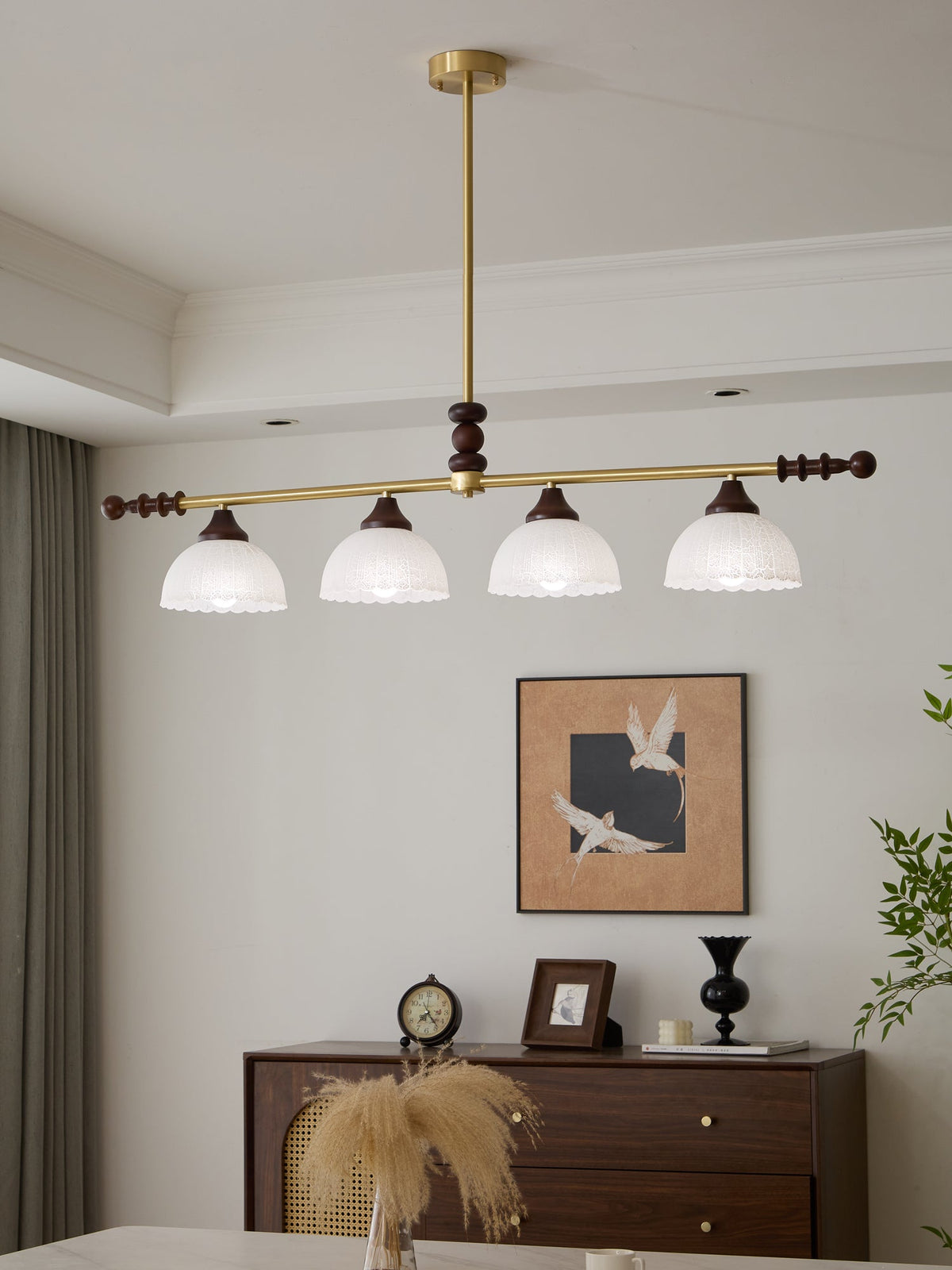 Codoriel Traditionele hanglamp van hout en glas voor eiland
