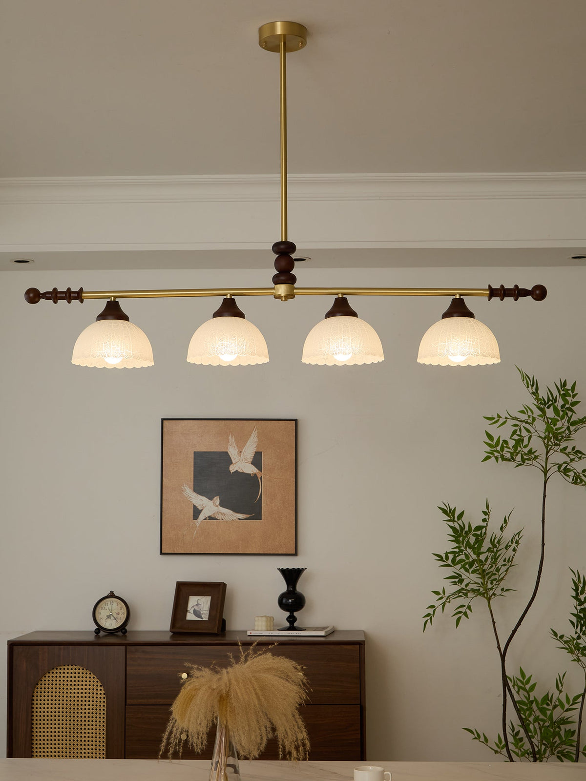 Codoriel Traditionele hanglamp van hout en glas voor eiland
