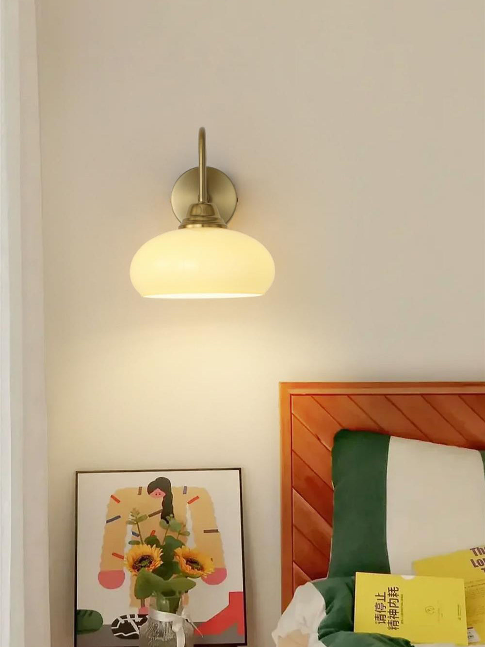 Ophaan wandlamp