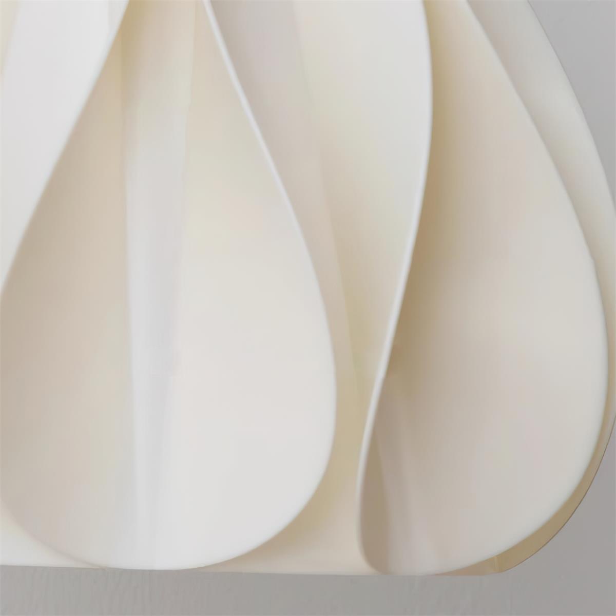 Pivona wandlamp met glazen bloemblaadje