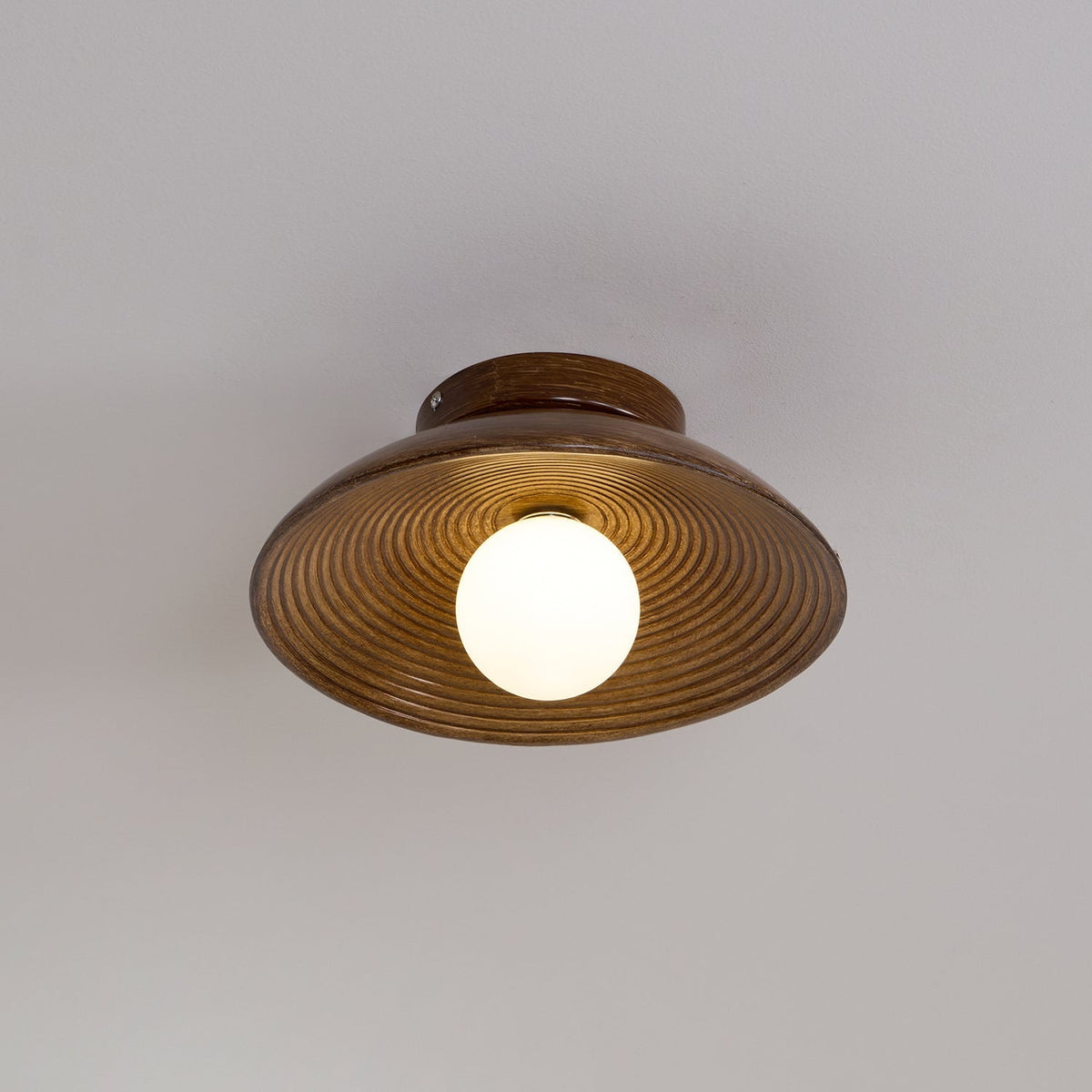 Zira Vlakke plafondlamp met Ronde bollen van Hout