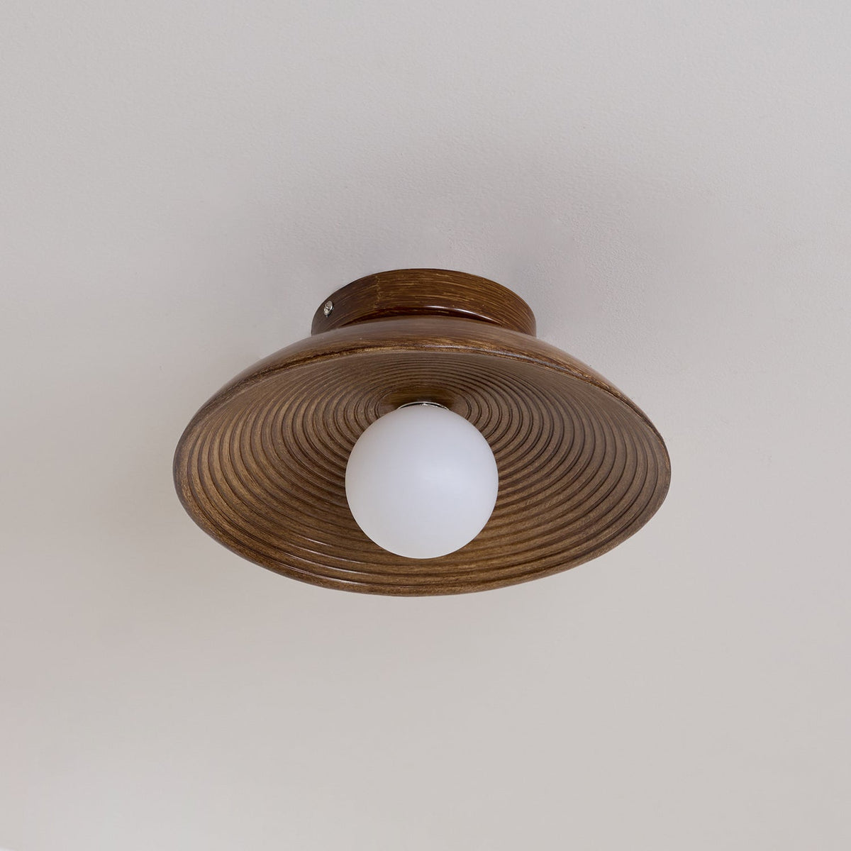 Zira Vlakke plafondlamp met Ronde bollen van Hout