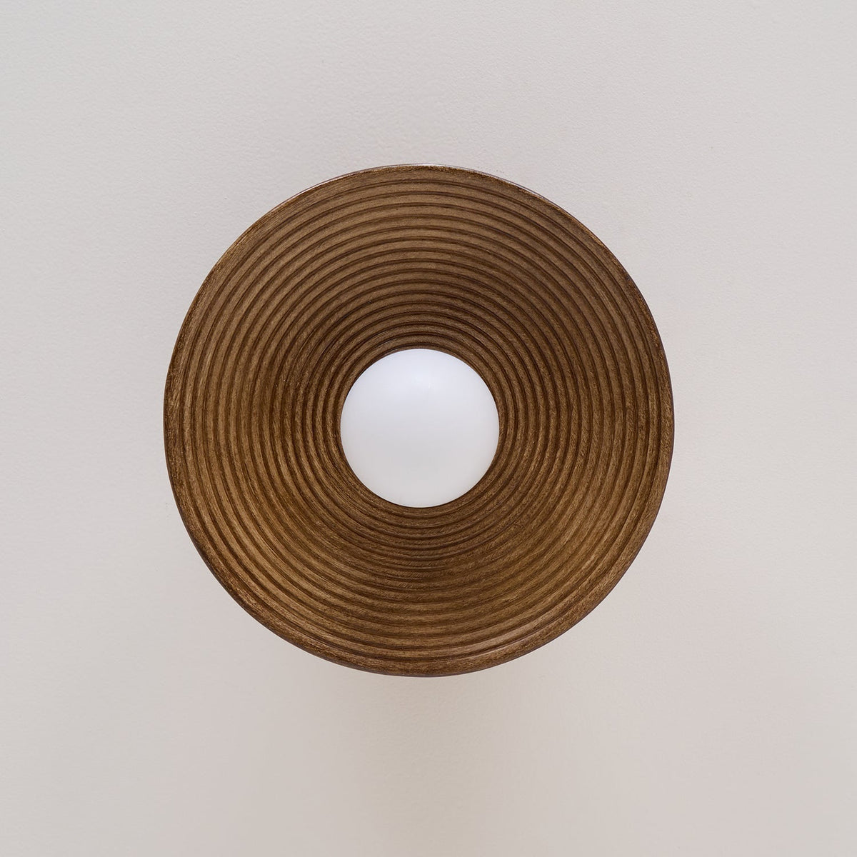 Zira Vlakke plafondlamp met Ronde bollen van Hout