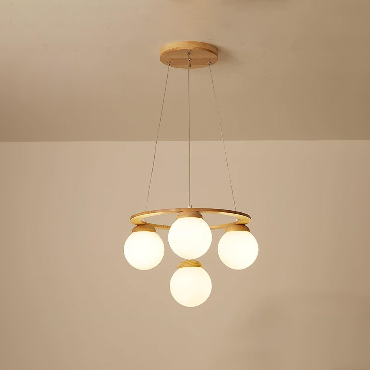 Aelion Kroonluchter van glas Houten Ring Opalglas bollen