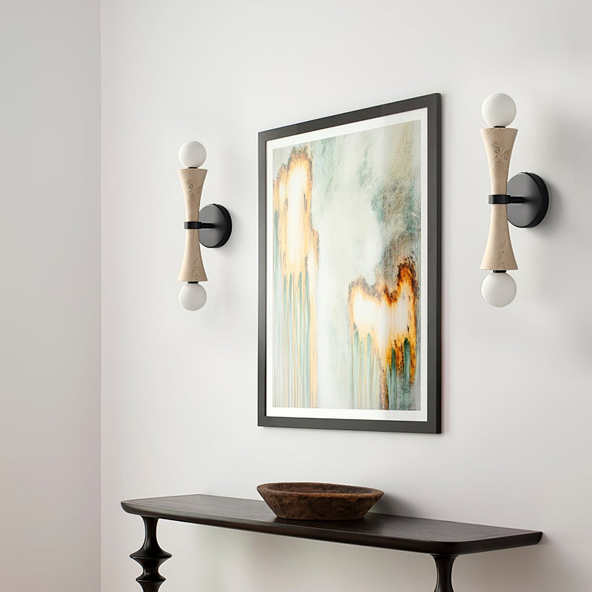 Oloriel sculpturale wandlamp van geel travertin
