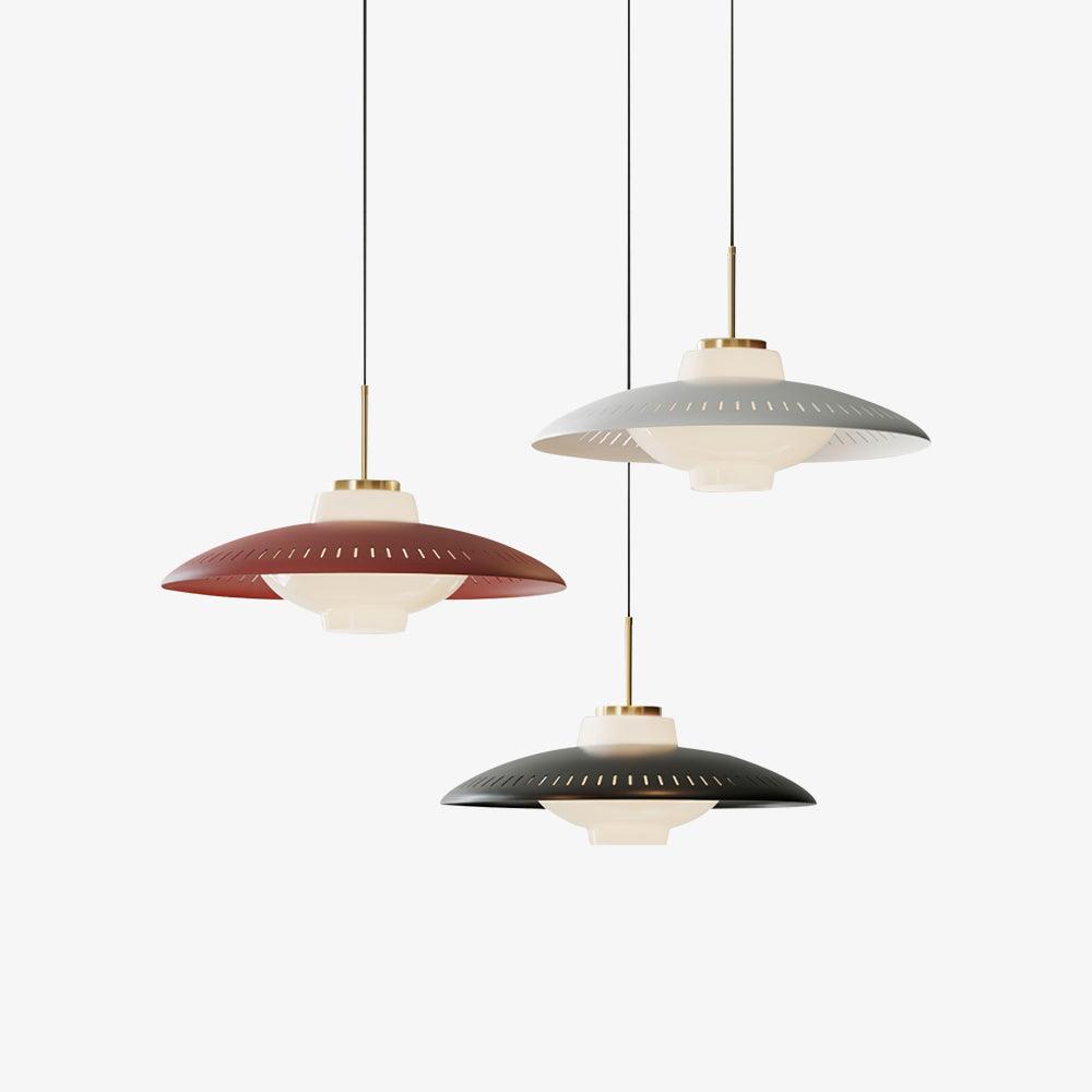 Evelo hanglamp van glas met opalglas en brede kap in klassieke stijl