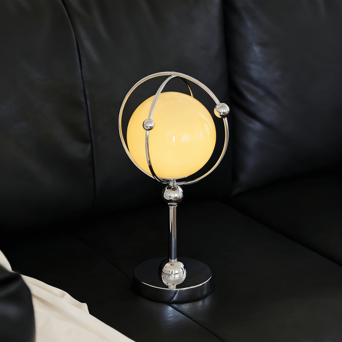 Norarira Orb Cage tafellamp
