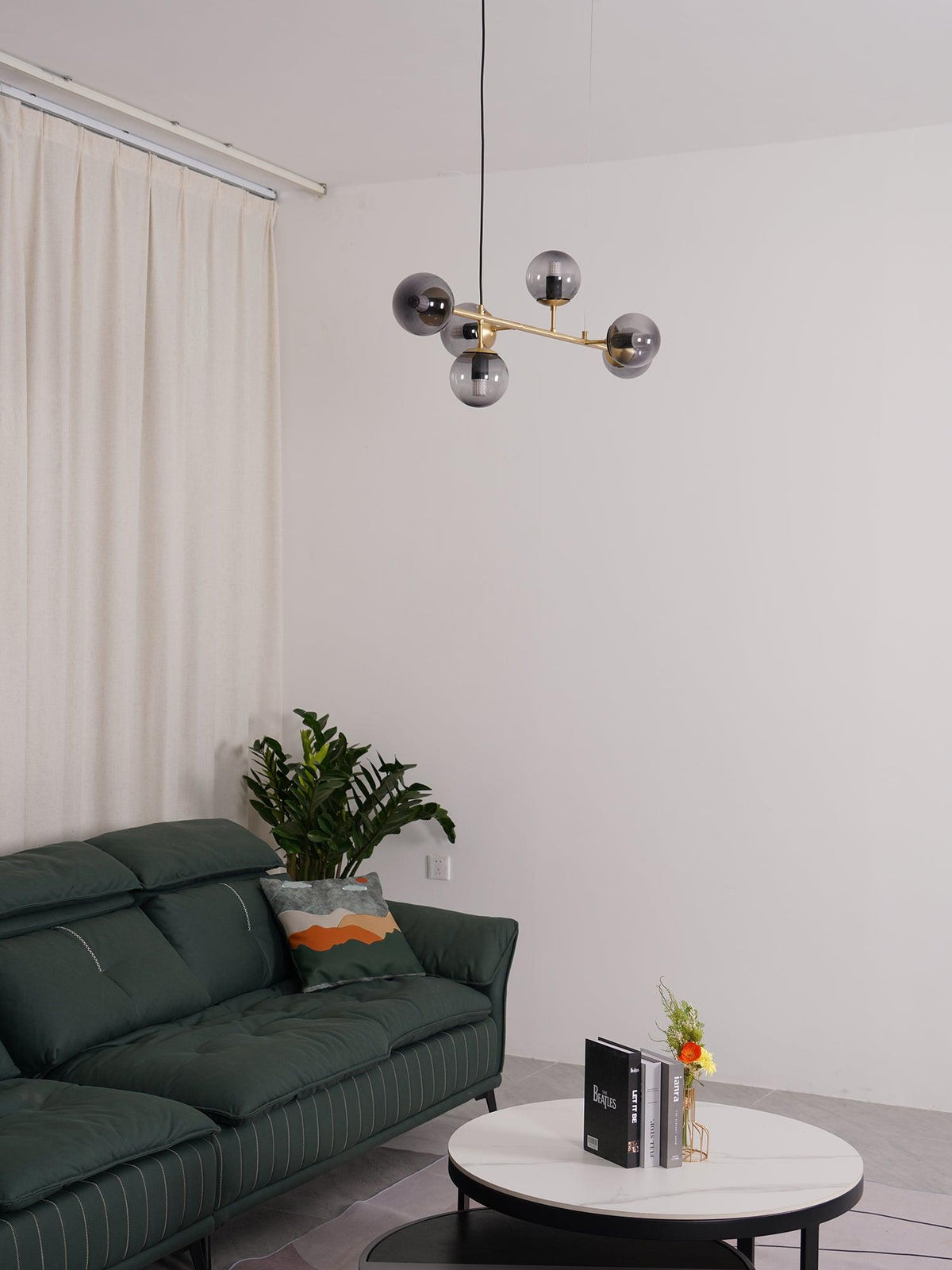 Yorvin hanglamp orb messing glas voor woonkamer