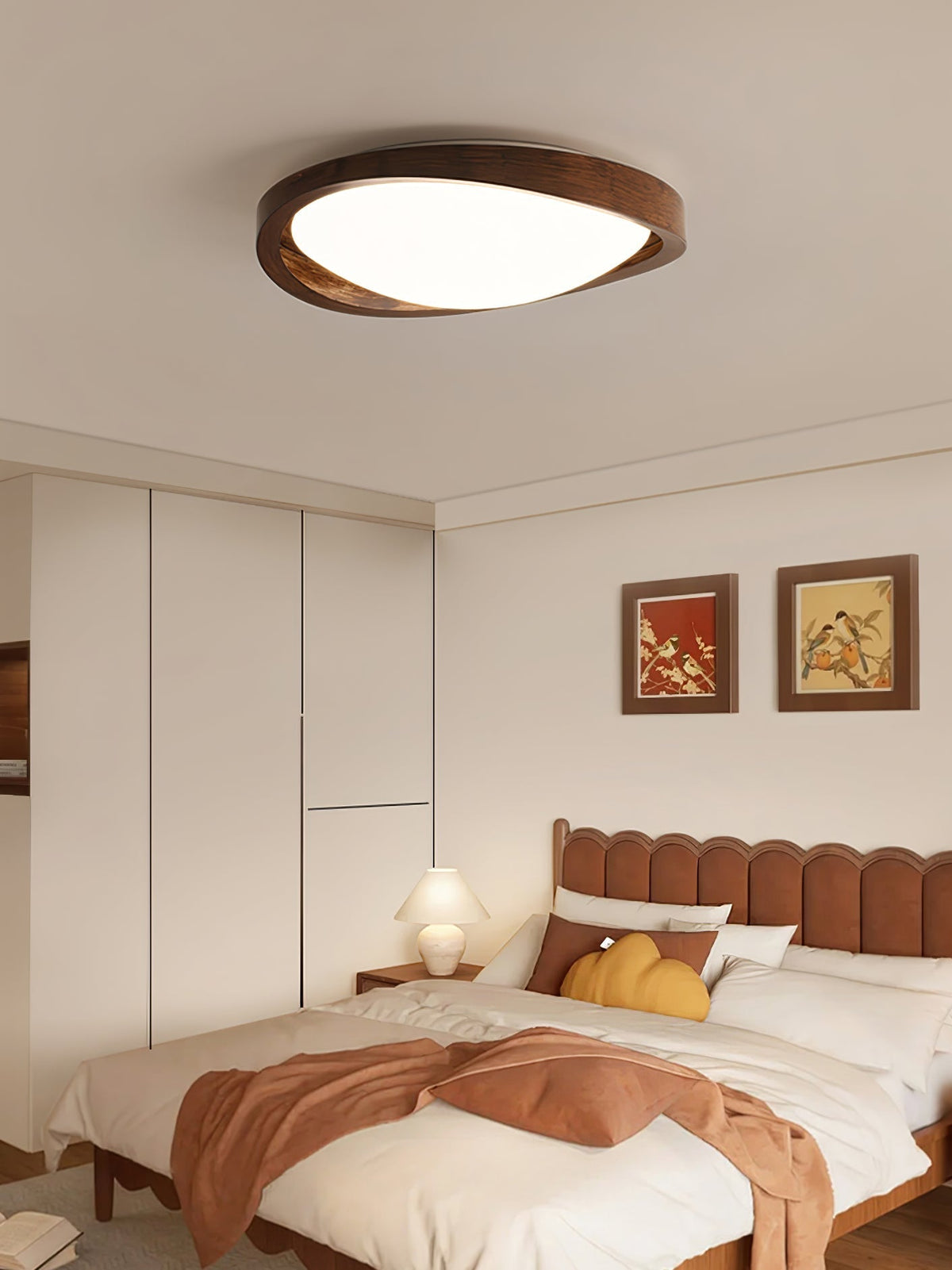 Nalem Plafondlamp Walnoot Gebogen rand Oval Noords