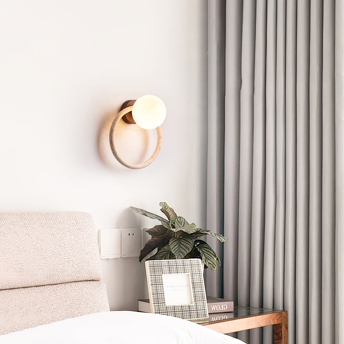 Idoryra Geel travertin wandlamp