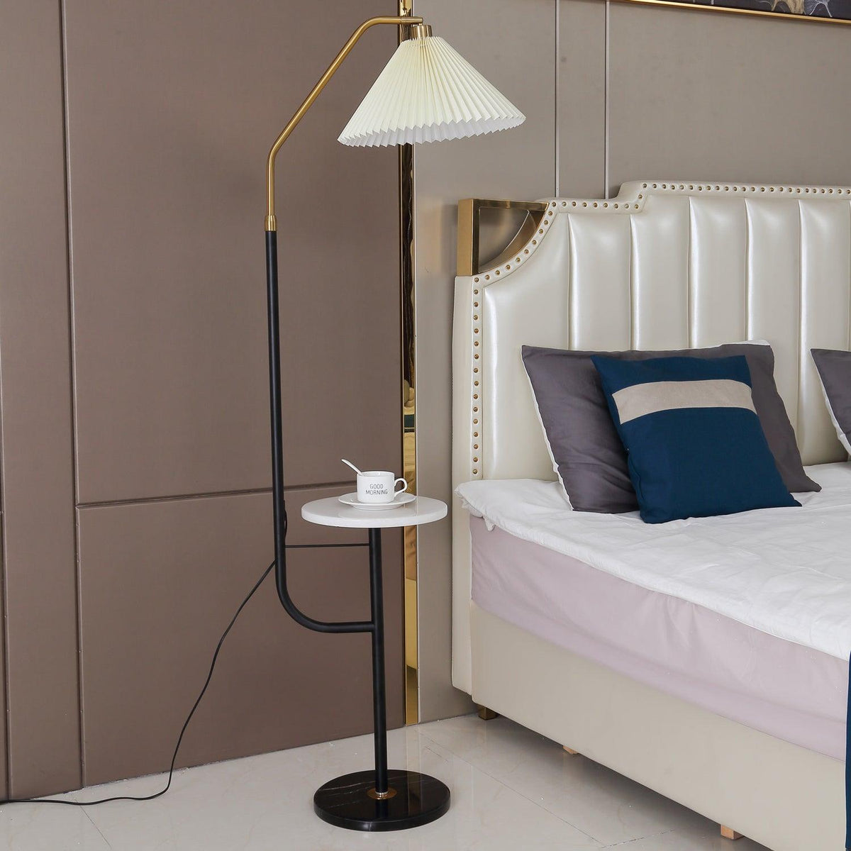 Nexc vloerlamp van marmer en hout