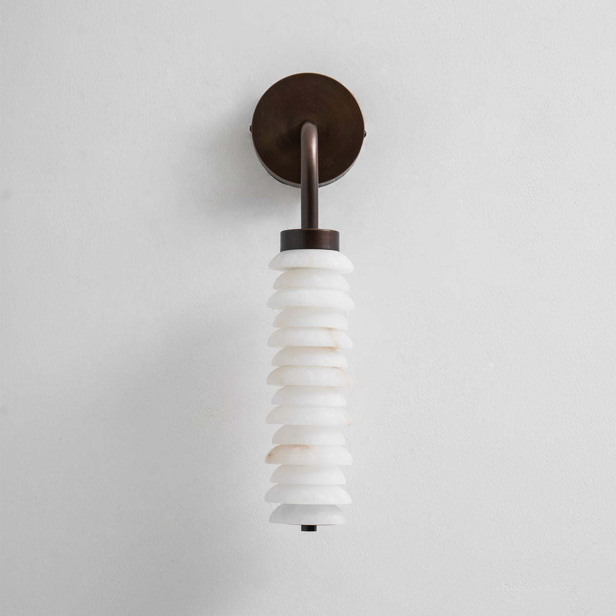 Helix albasten wandlamp
