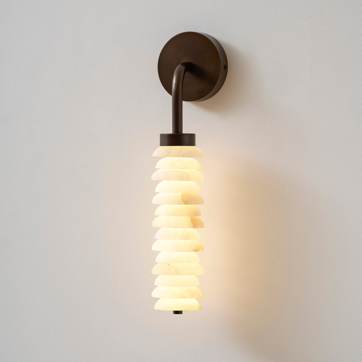 Rivaiella wandlamp