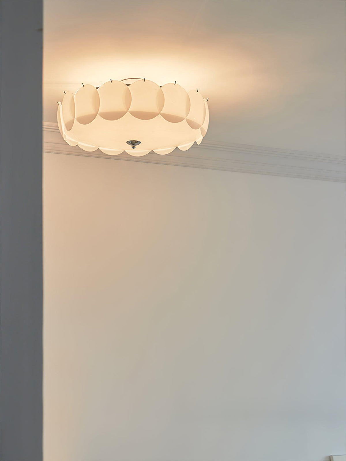 Brolin plafondlamp met glazen schijven in golvend patroon