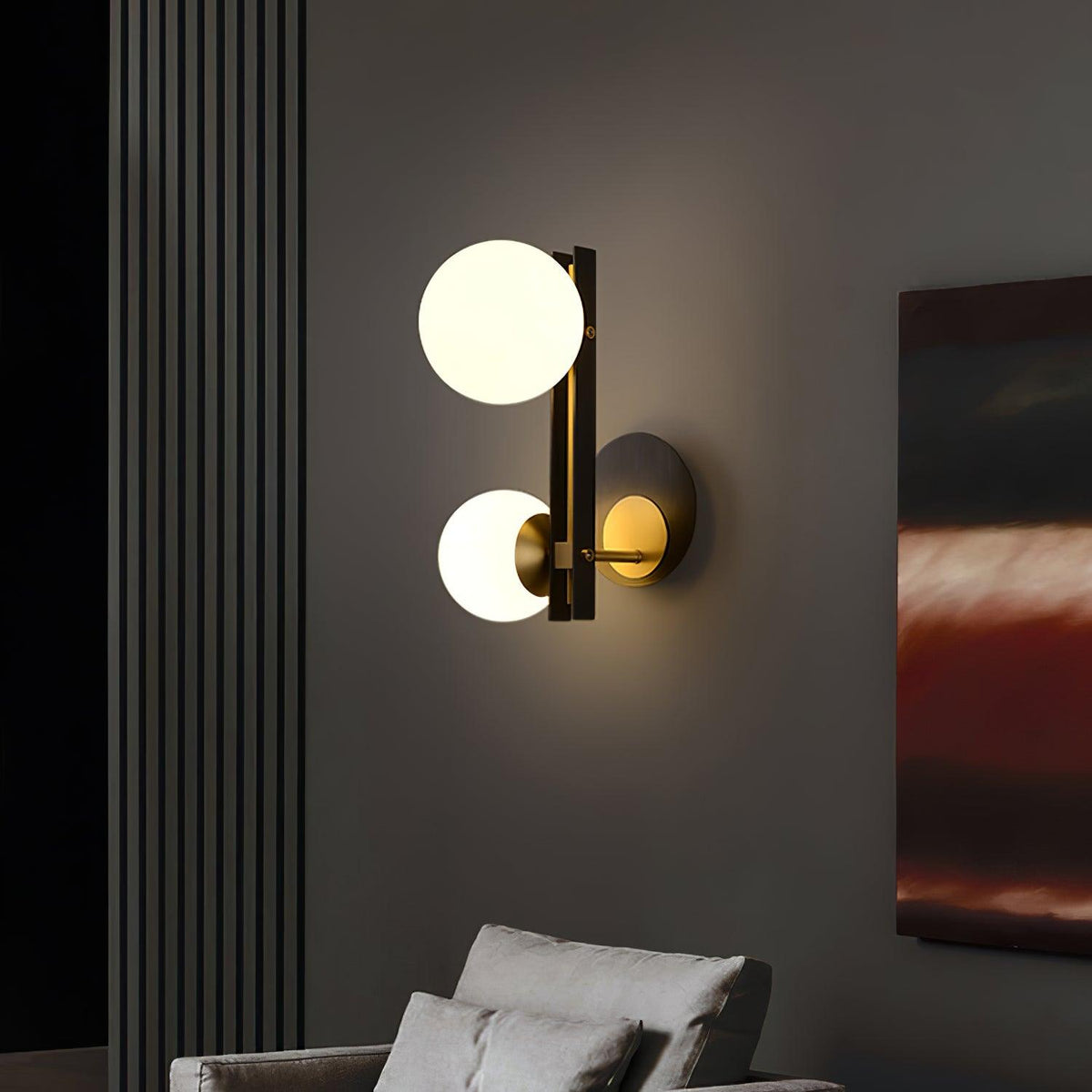 Eiranaria wandlamp met planetaire glazen kap