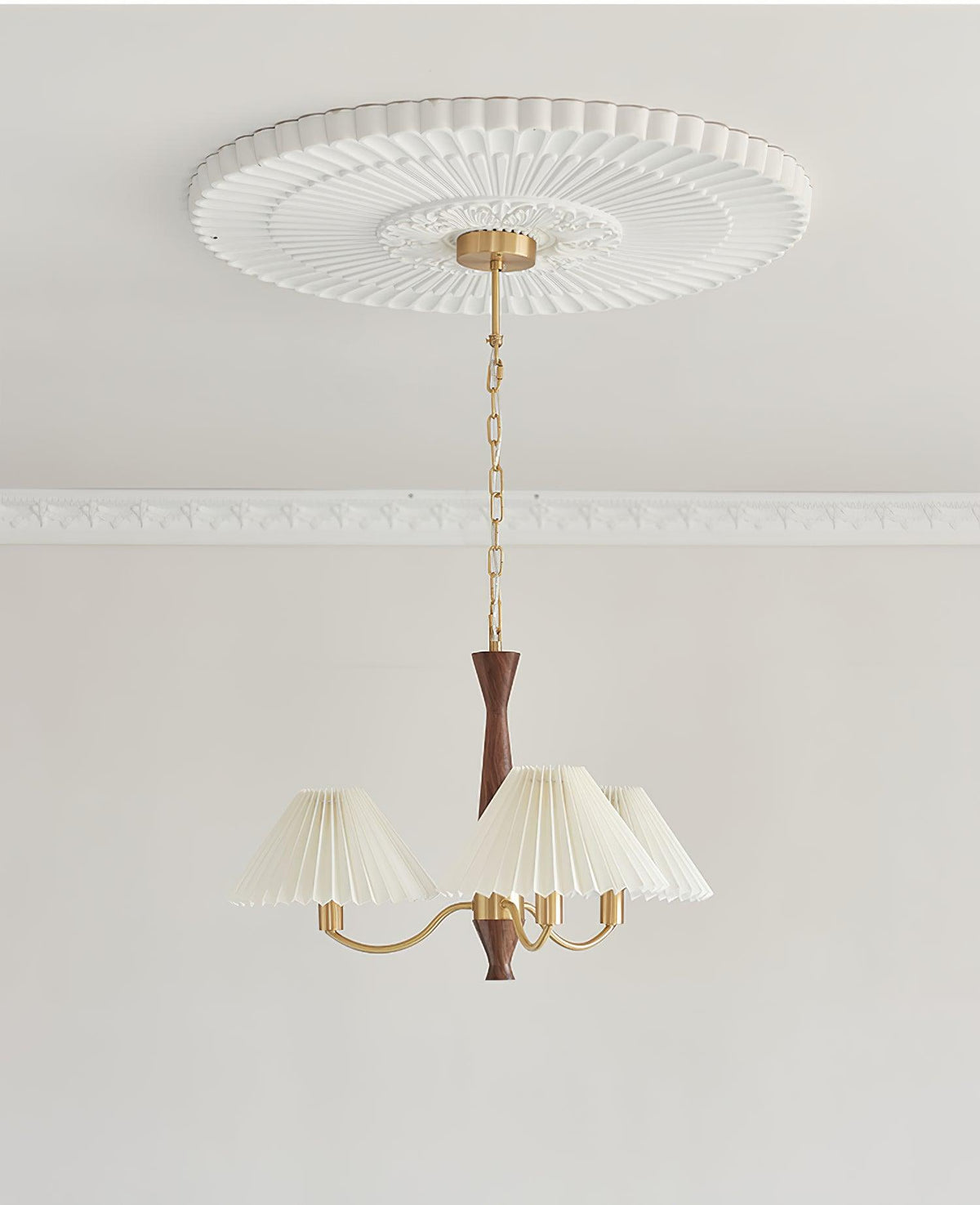 Calivine kroonluchter Pleated met witte lampkappen Mid-Century