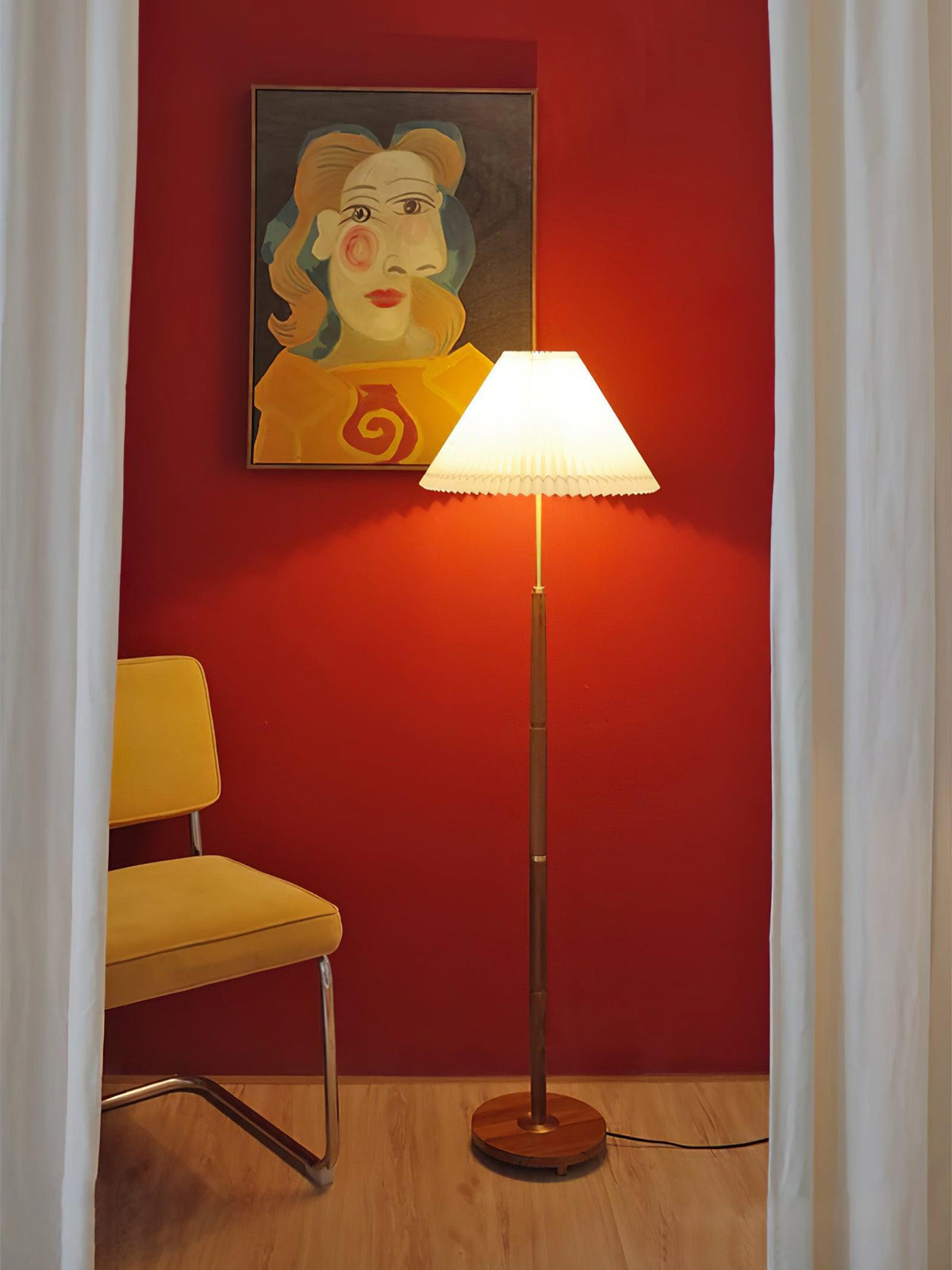 Syleina Minimalistische vloerlamp van massief hout