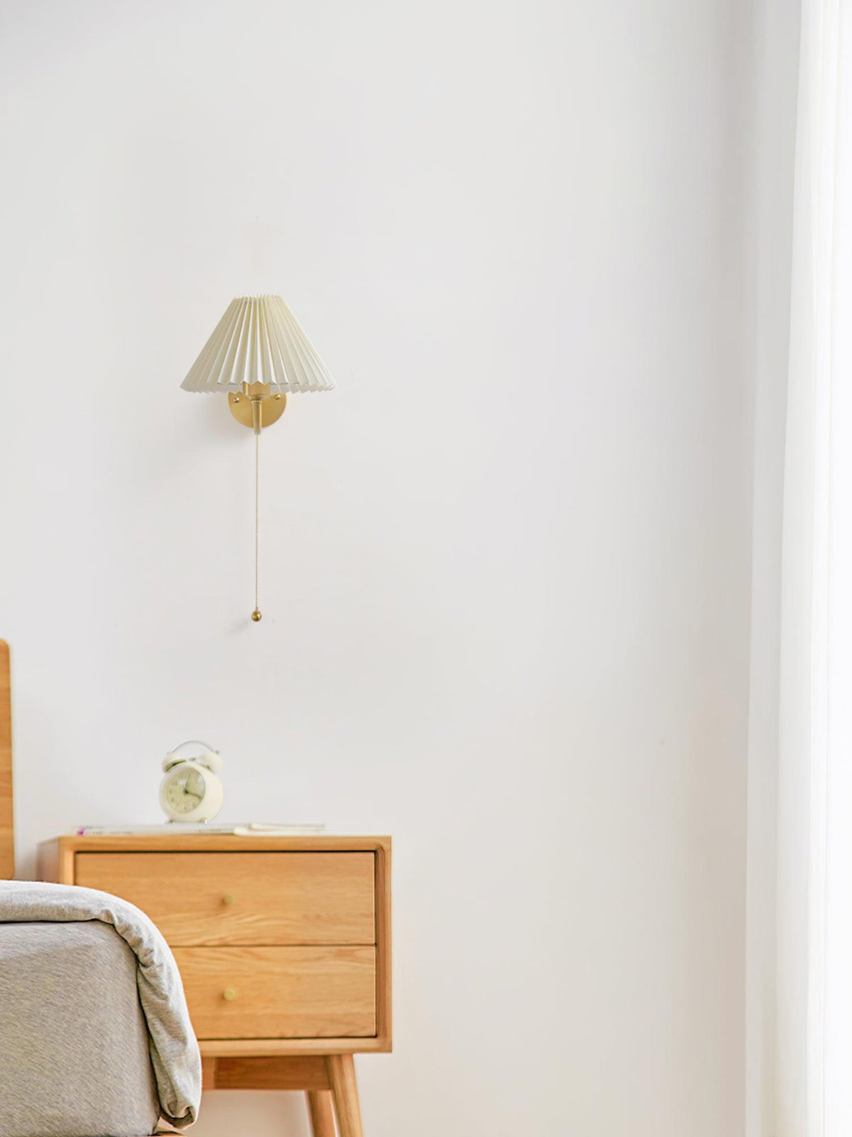 Dovrin elegantie geplooide messing stoffen wandlamp