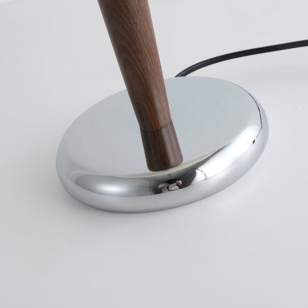 Aiden moderne tafellamp van hout