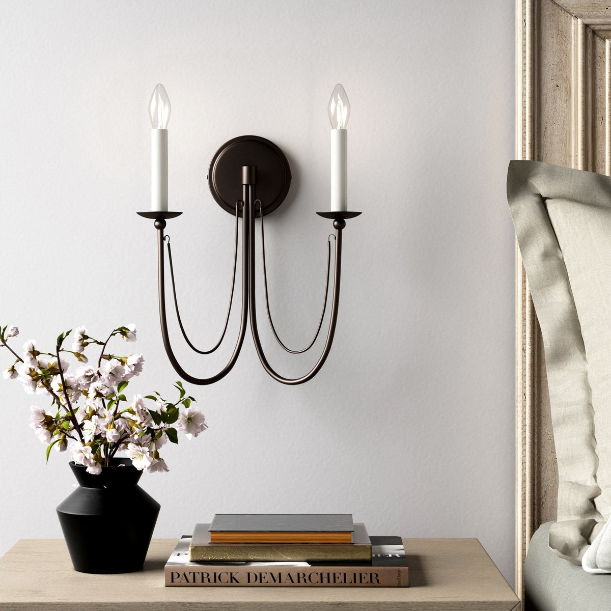 Lioruaria wandlamp met goudkleurige afwerking