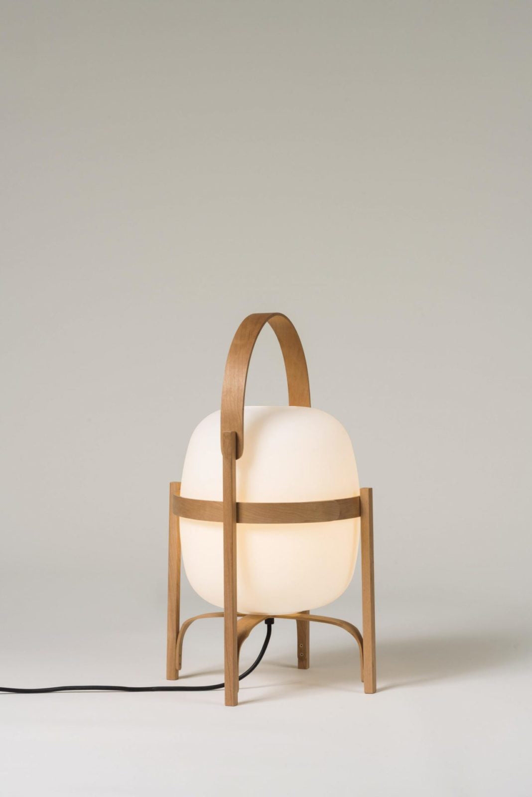 Lethra tafellamp van hout en glas