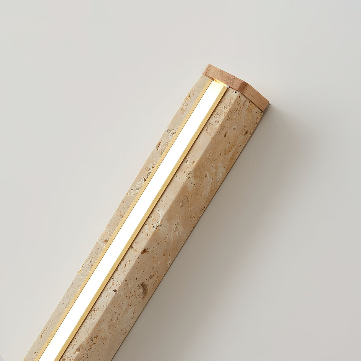 Vivyna travertin wandlamp
