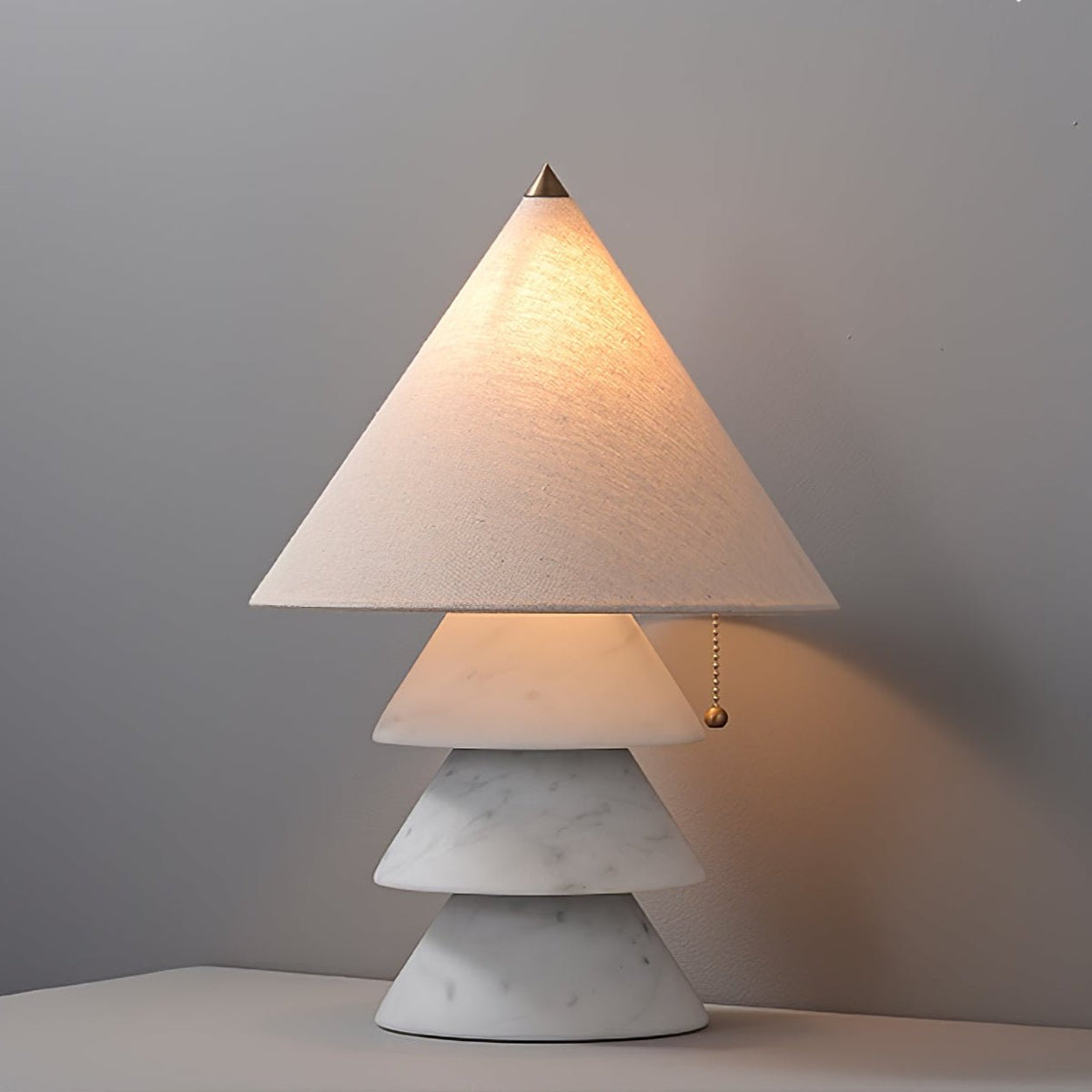 Pyramid Retro marmeren tafellamp