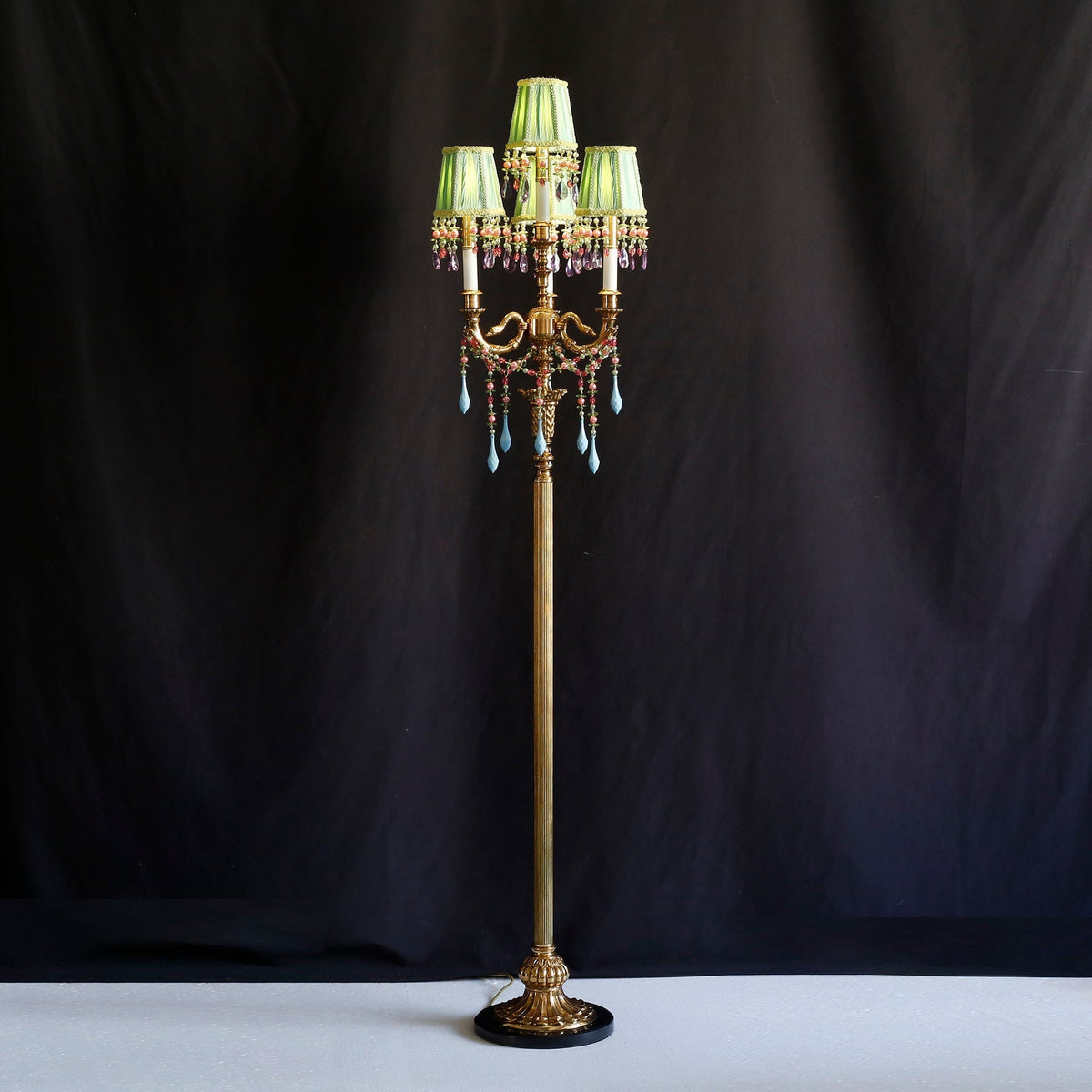 Veleia geplooide vloerlamp