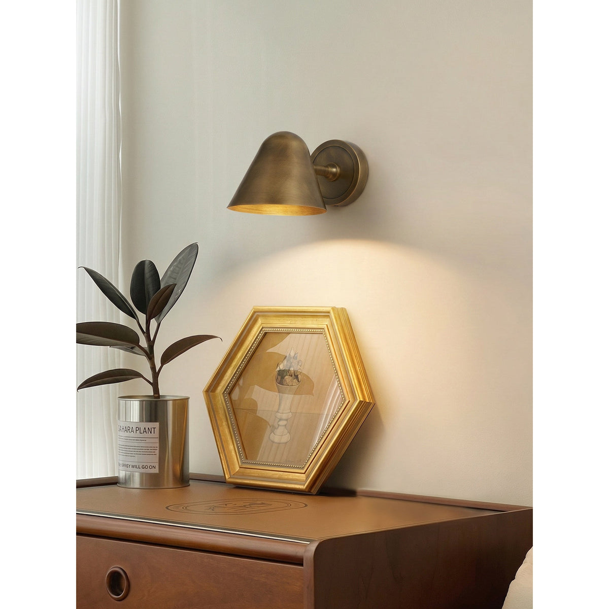 Orelelaria wandlamp met afwerking Antique Bronze
