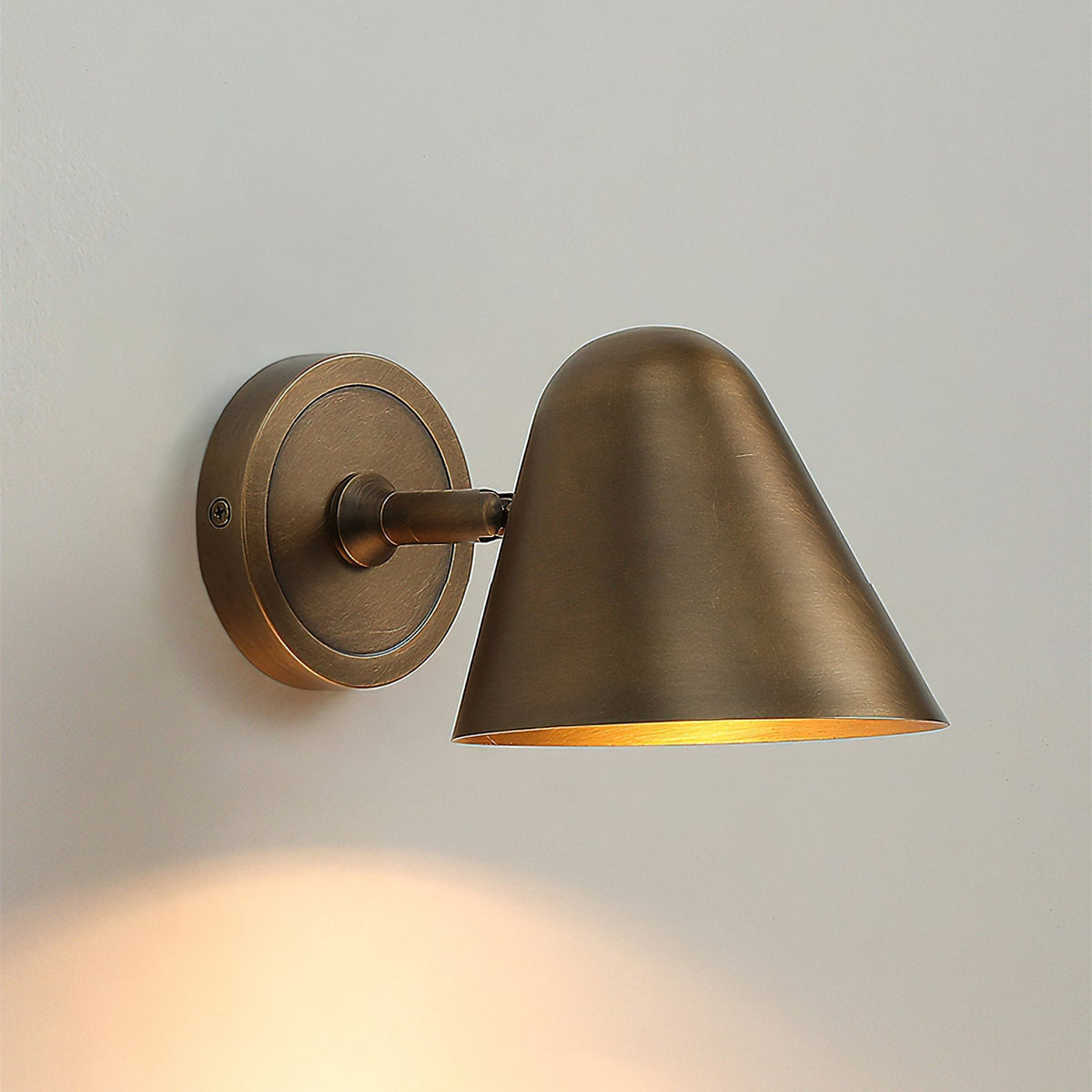 Orelelaria wandlamp met afwerking Antique Bronze