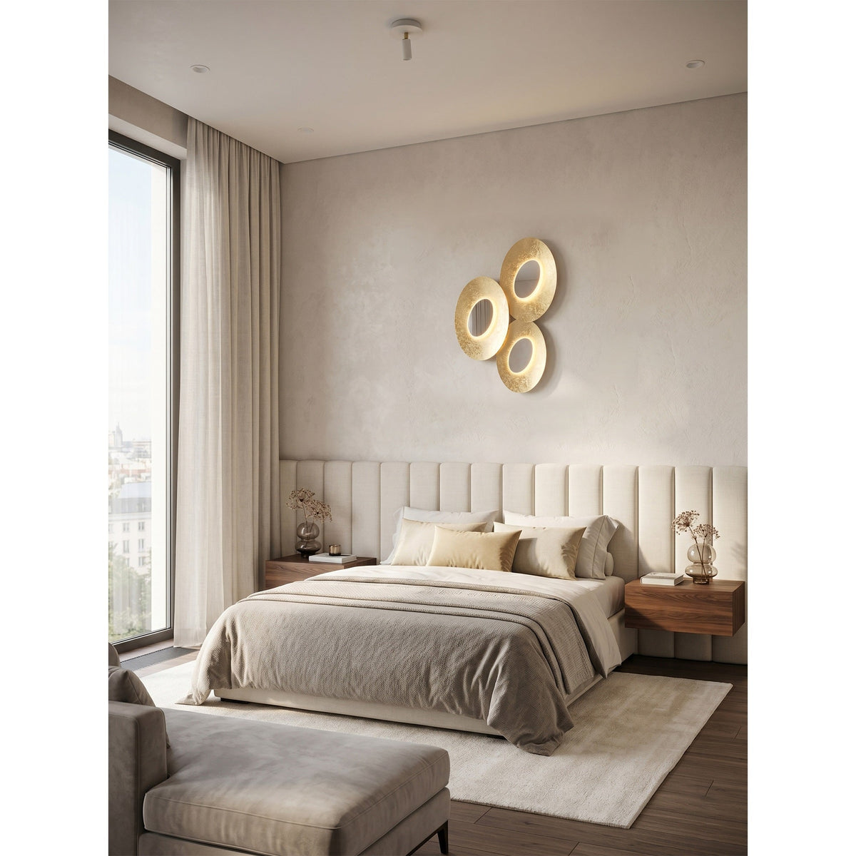 Orelalaine wandlamp met goudkleurige behuizing en kap