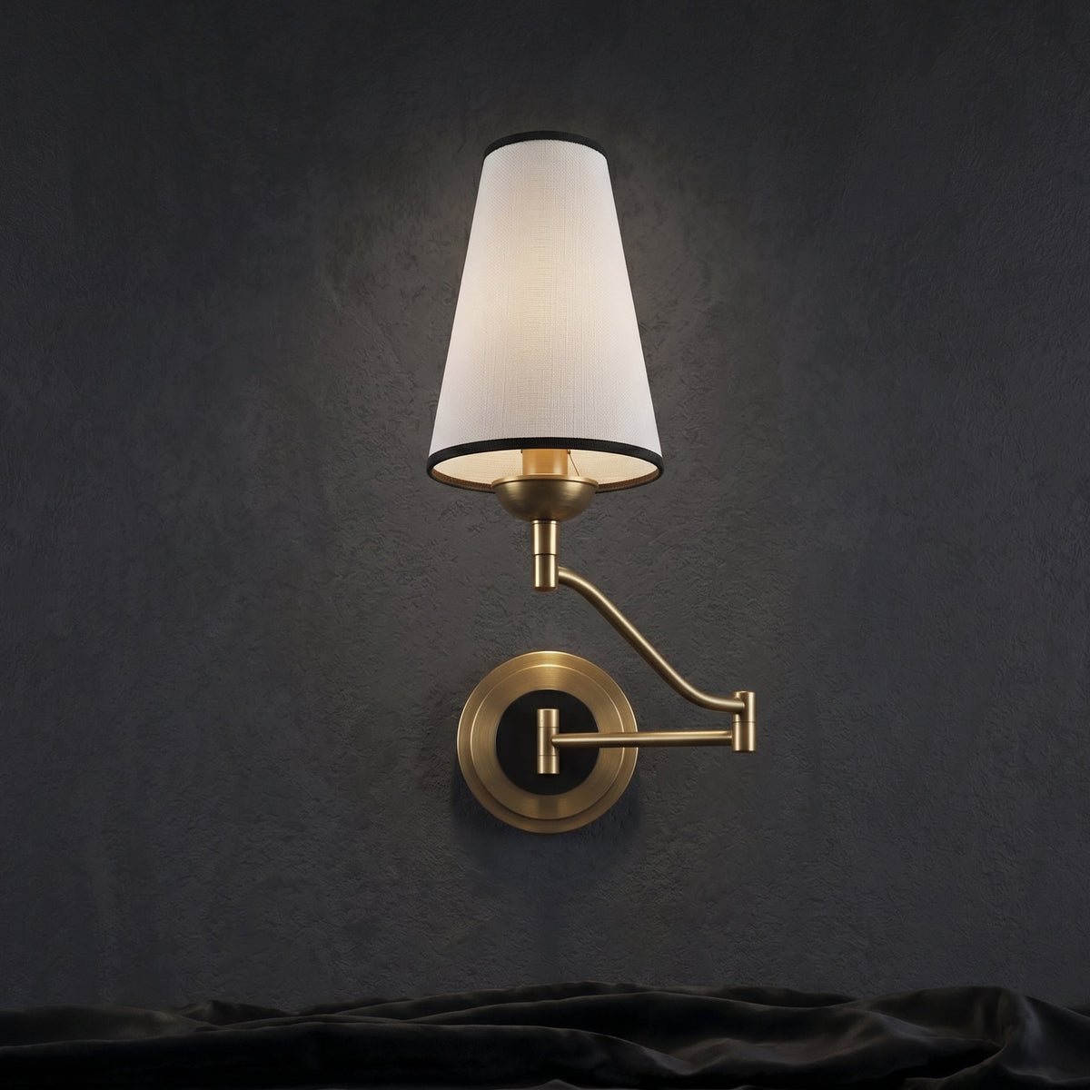 Avenenenne wandlamp