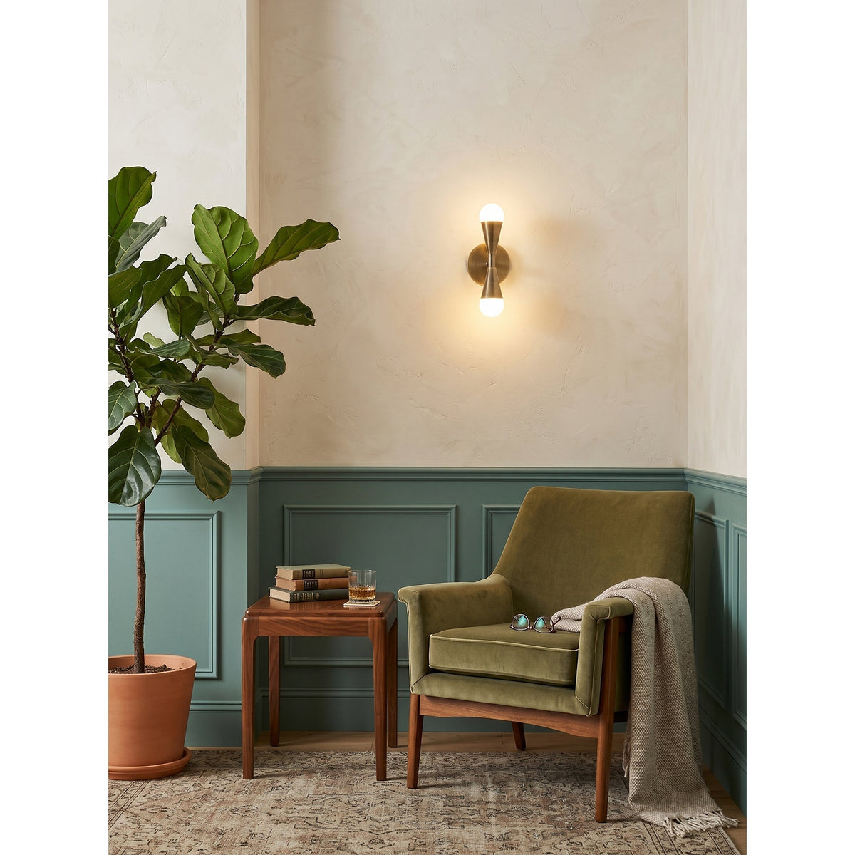 Karma Elvior messing dubbele wandlamp